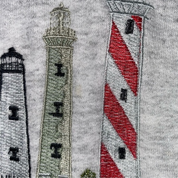 Vintage Large Myrtle Beach Embroidered Lighthouse Pullover Light Gray Sweatshirt - Picture 2 of 8